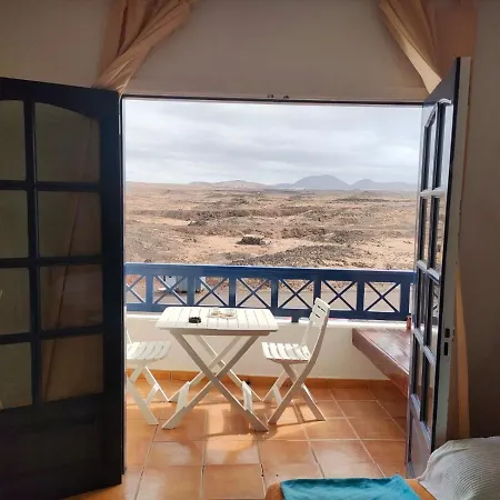 Apartament Eslanzarote Los Alisios House, Super Wifi, Sea Views *